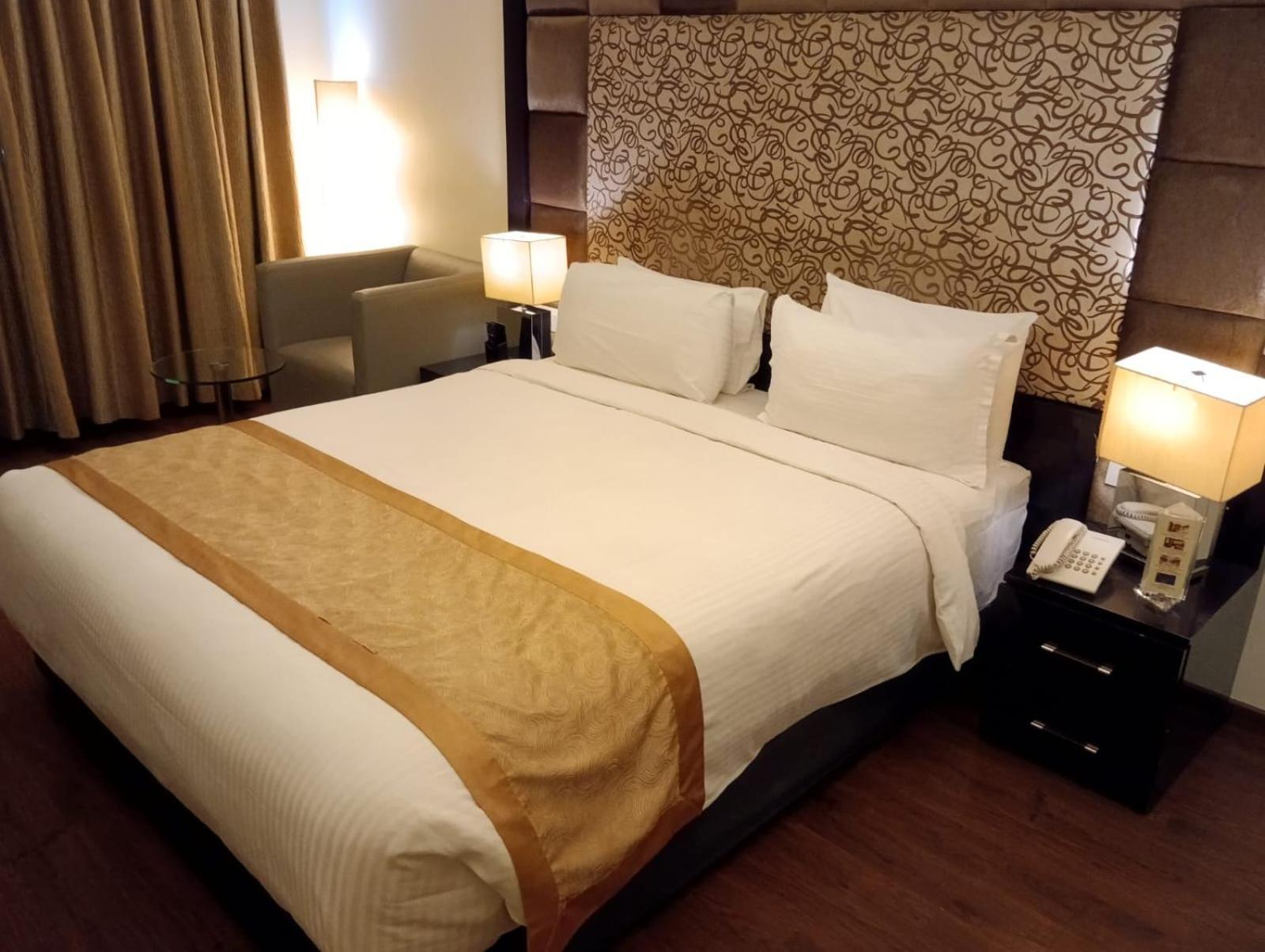 Hotel Oxina Lygon Tiruchirappalli Dış mekan fotoğraf