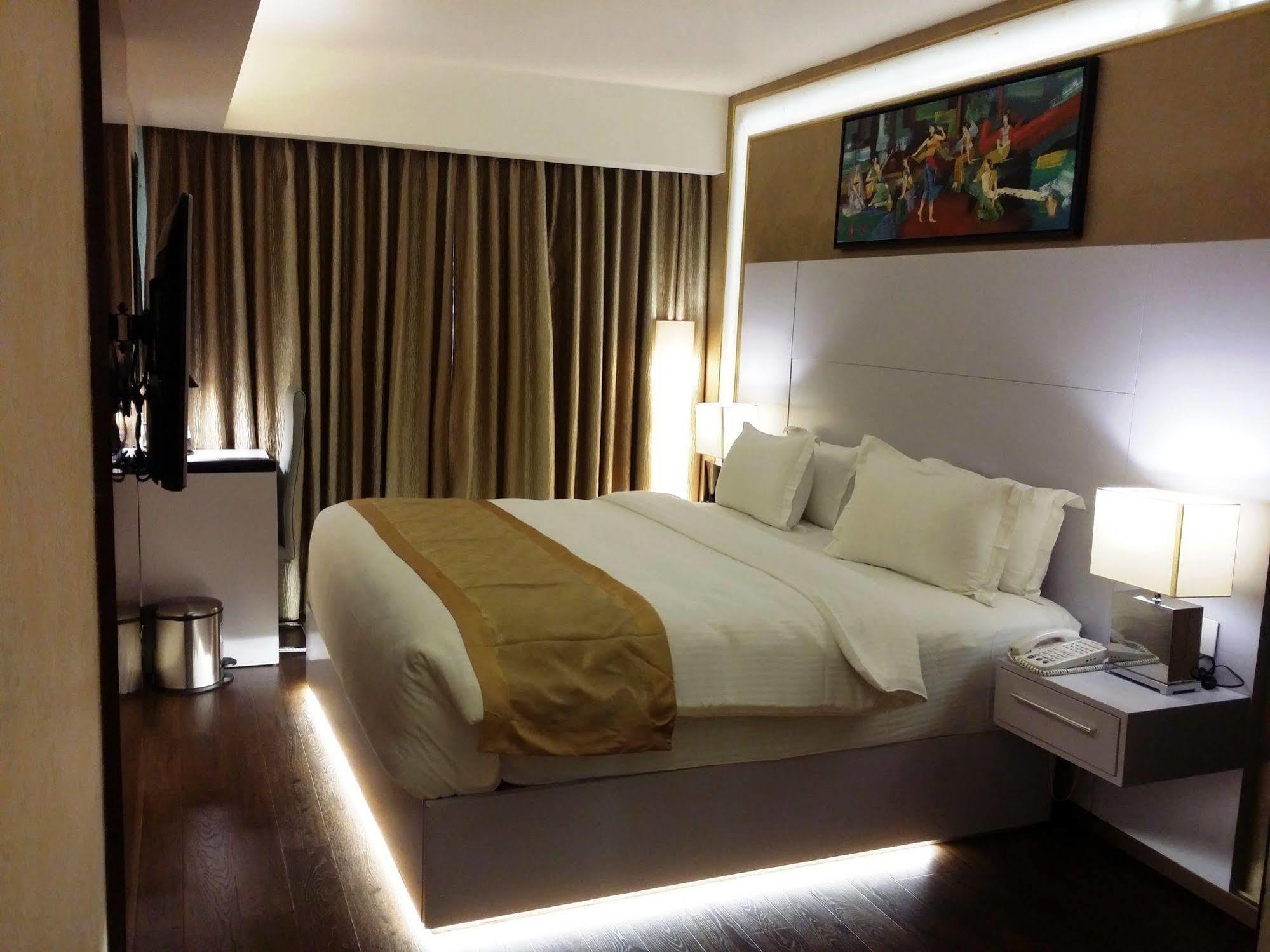 Hotel Oxina Lygon Tiruchirappalli Dış mekan fotoğraf