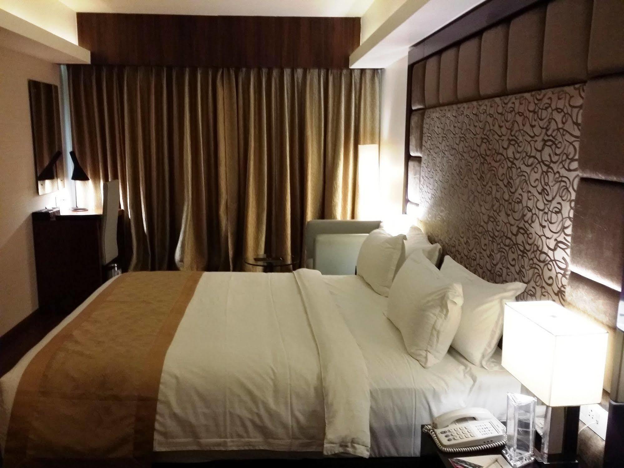 Hotel Oxina Lygon Tiruchirappalli Dış mekan fotoğraf